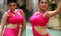 பாதியில் போன ஓவியா, ஆதியின் ஜோடிக்கு ஜாலியா